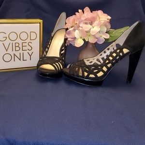 Black Nine West pumps